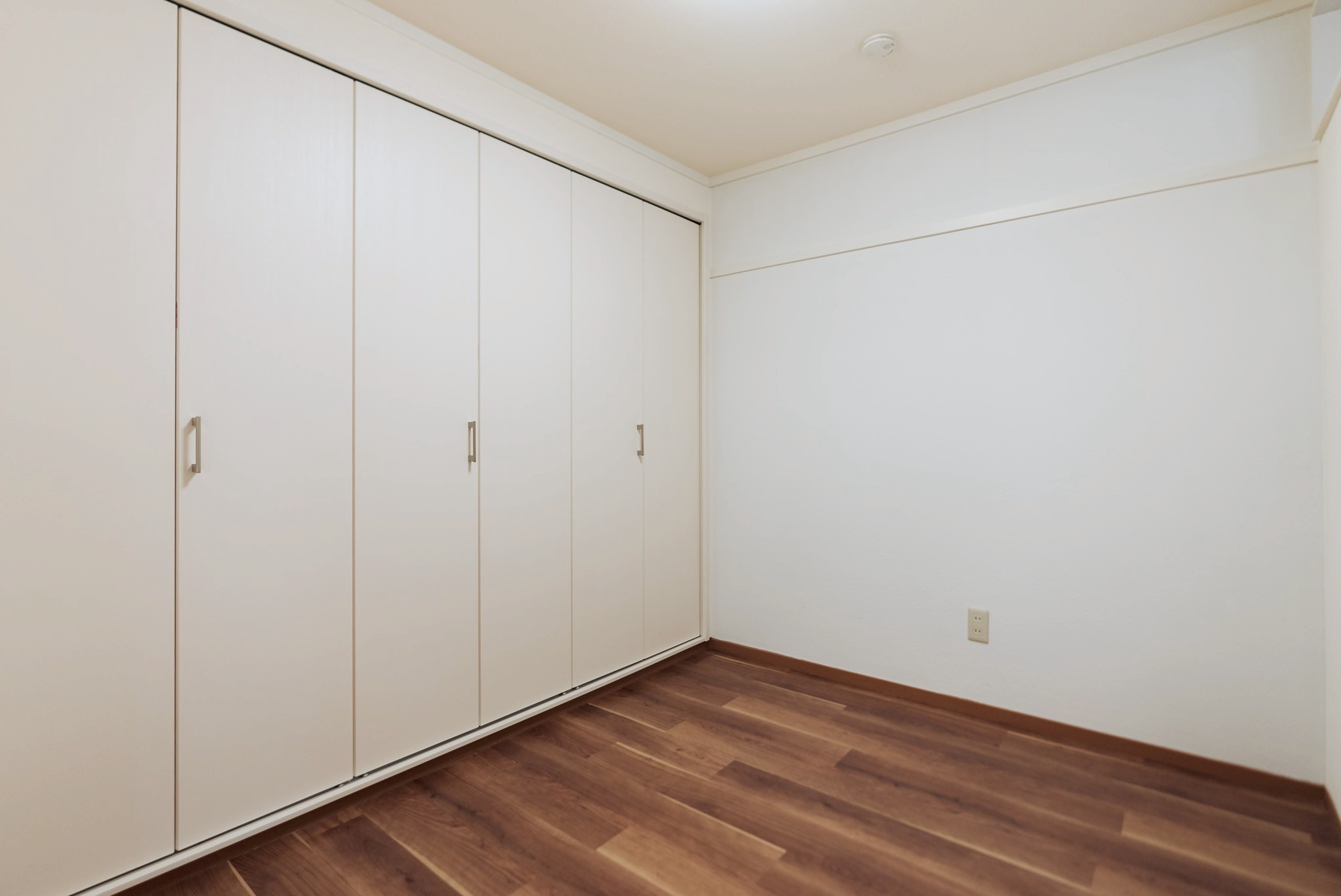 部屋画像9：室内写真