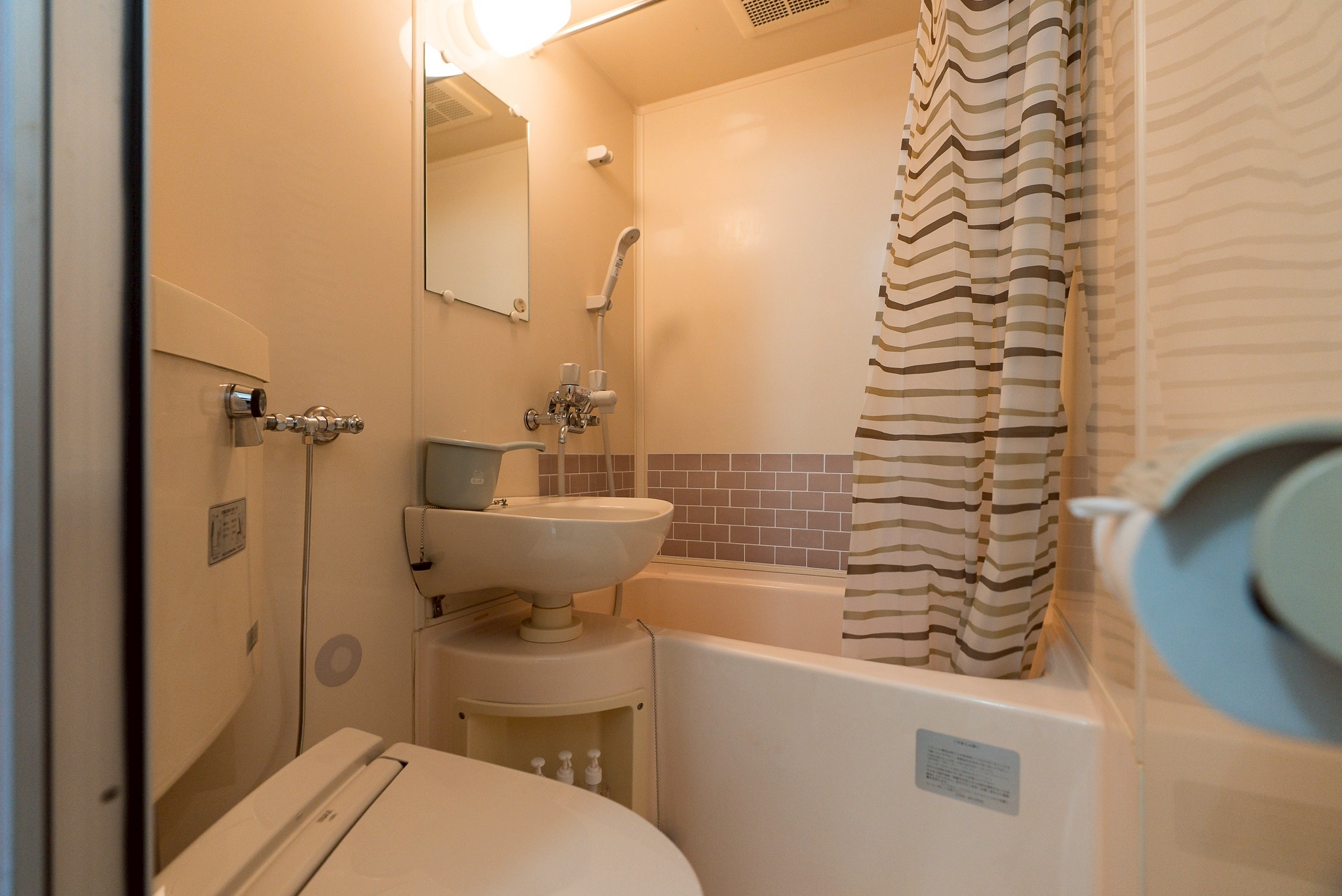 部屋画像6：トイレ・お風呂