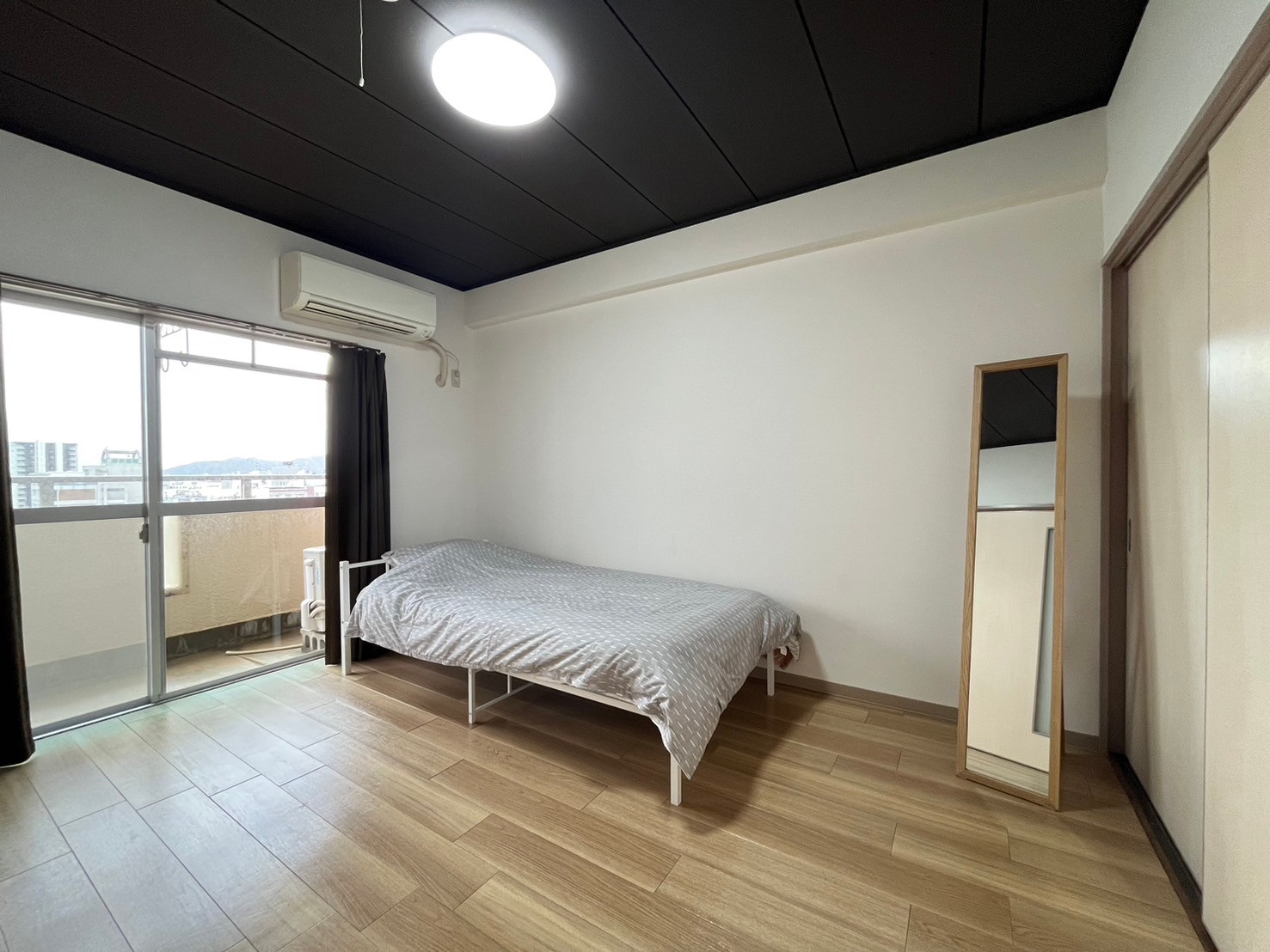 部屋画像9：室内写真