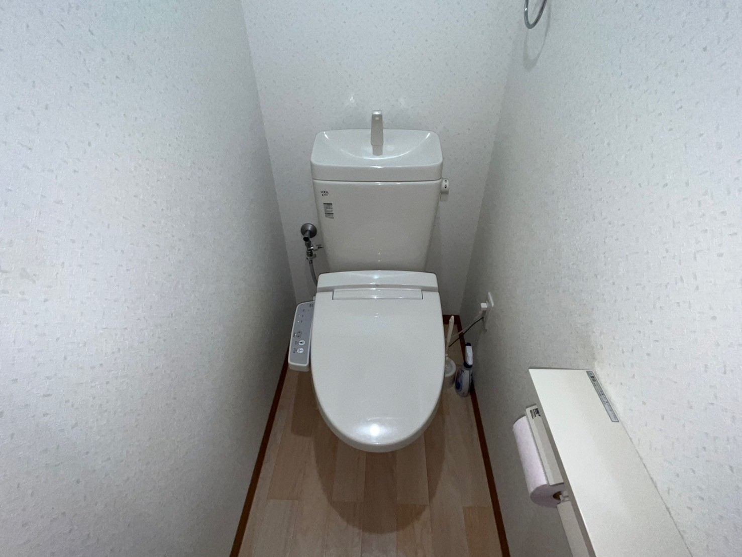 部屋画像9：トイレ・お風呂