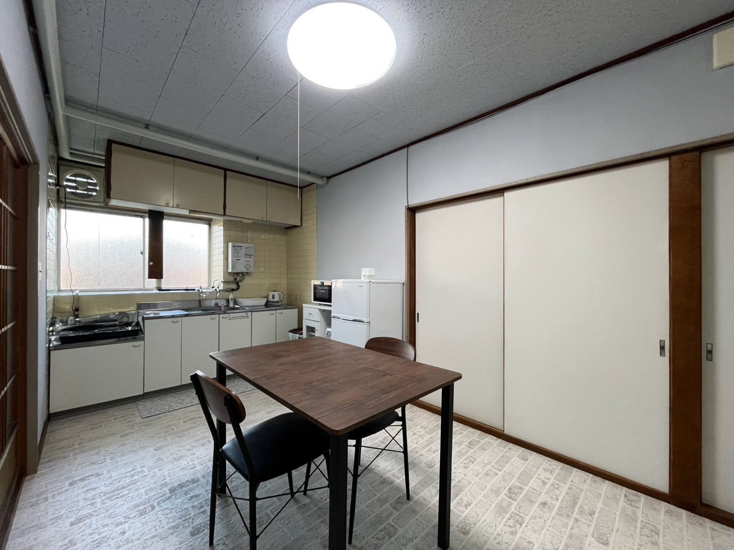 部屋画像6：室内写真