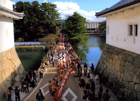 文化の日　井伊直政公代表行列の見送り。。