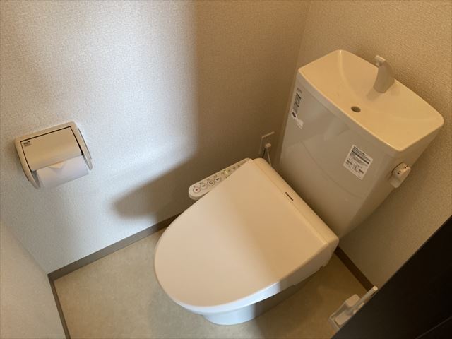 部屋画像10：トイレ・お風呂